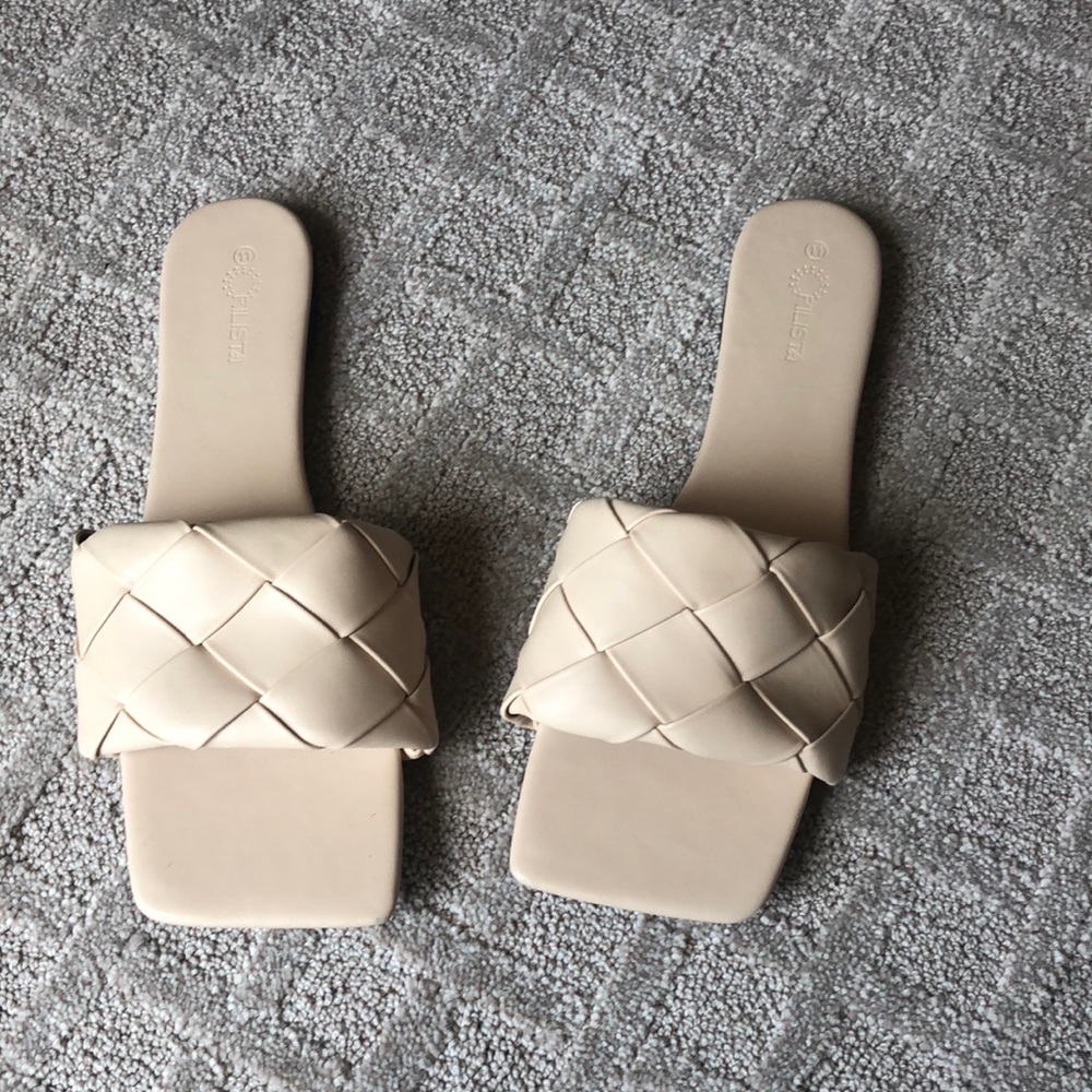 Rilista summer sandals, new size 11